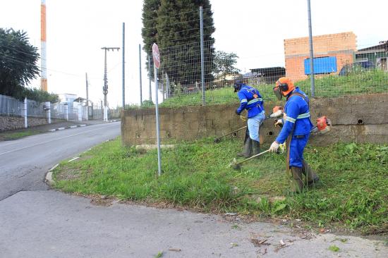 Prefeitura de Lages Limpeza urbana é intensificada nos bairros do Comunidade Melhor