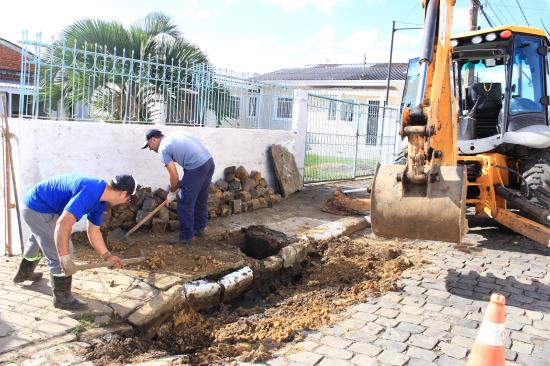 Prefeitura de Lages Comunidade Melhor: obras de infraestrutura e limpeza continuam nos bairros atendidos