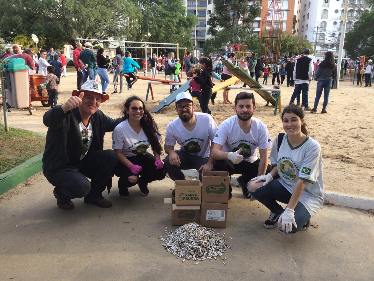 Prefeitura de Lages Voluntários recolhem bitucas de cigarro durante ação em prol do meio ambiente