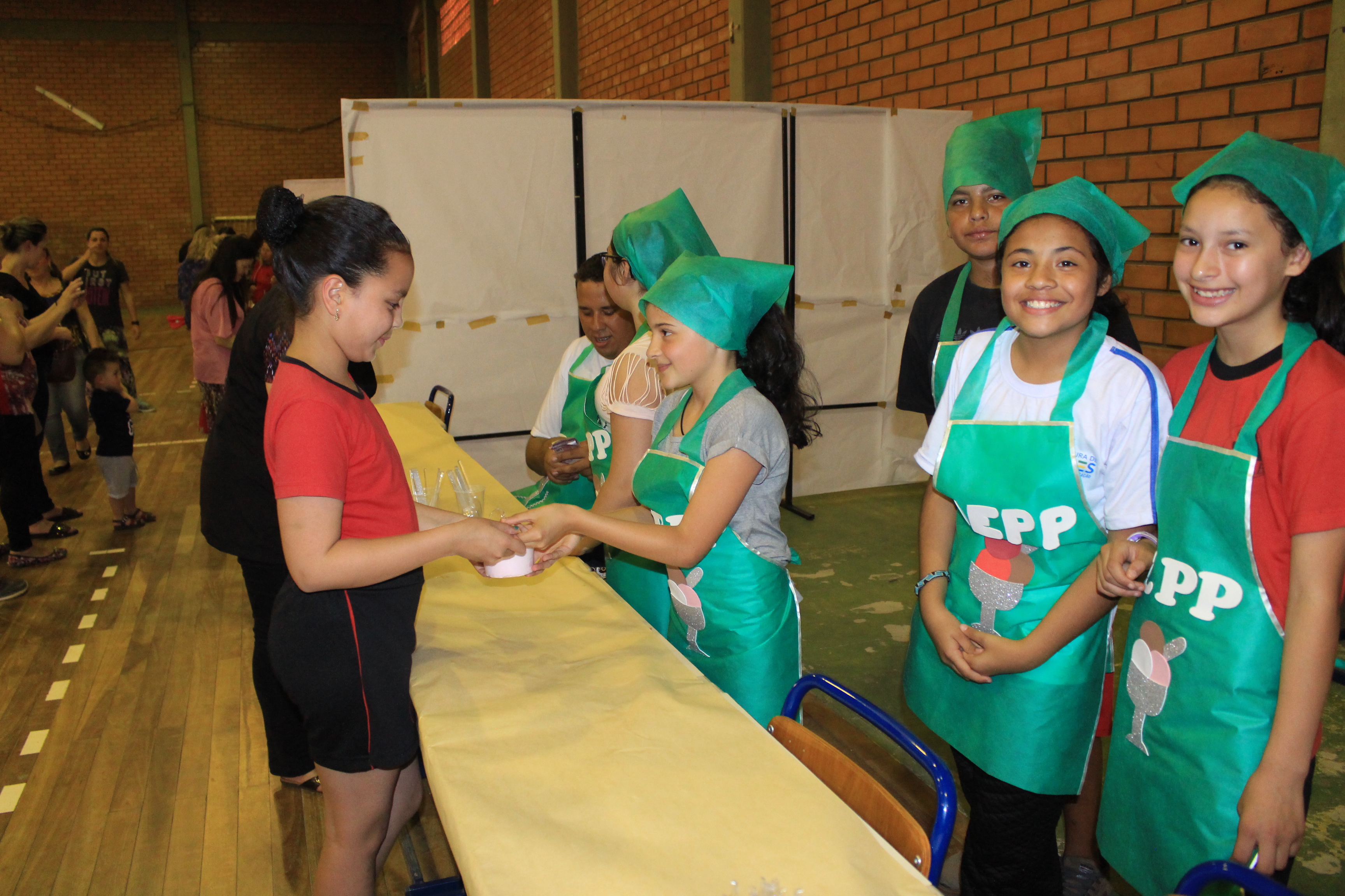 Prefeitura de Lages Professores recebem capacitação para trabalhar o programa “Jovens Empreendedores” nas escolas municipais