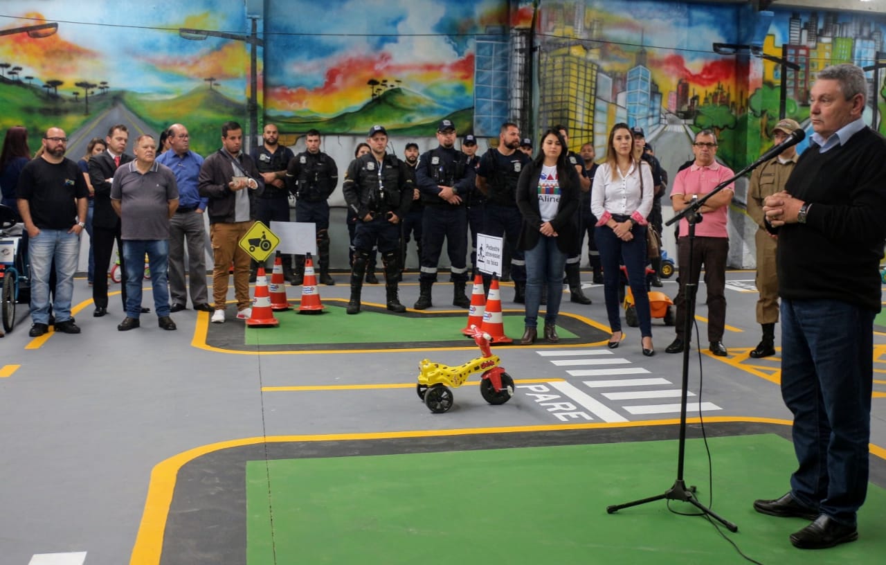 Prefeitura de Lages Prefeito Ceron inaugura Pista Educativa de Trânsito