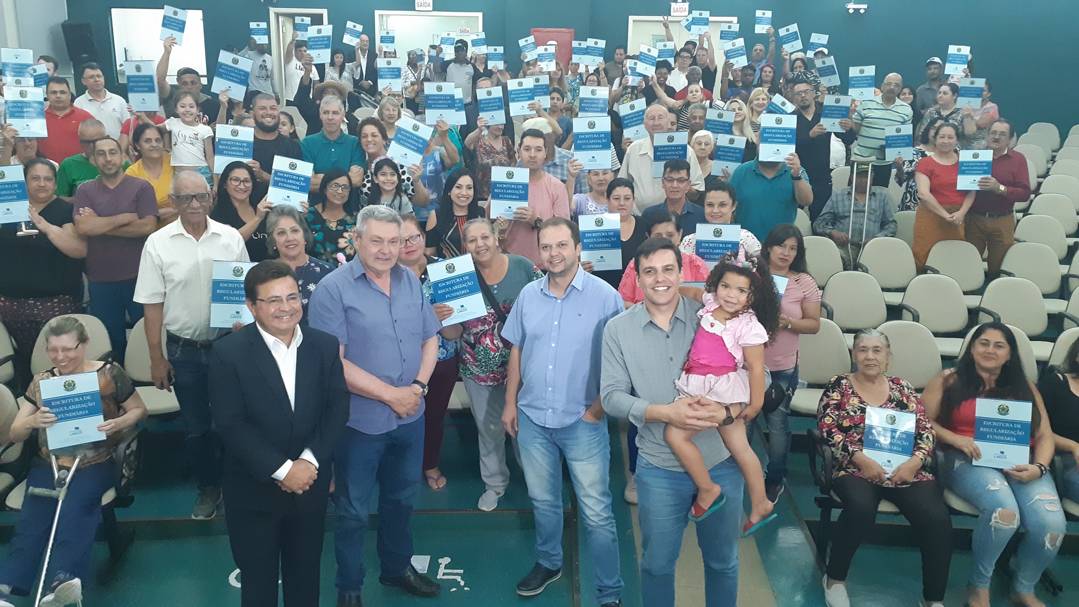 Prefeitura de Lages Prefeito Ceron entrega mais 78 escrituras através do “Lages Minha Terra Melhor”