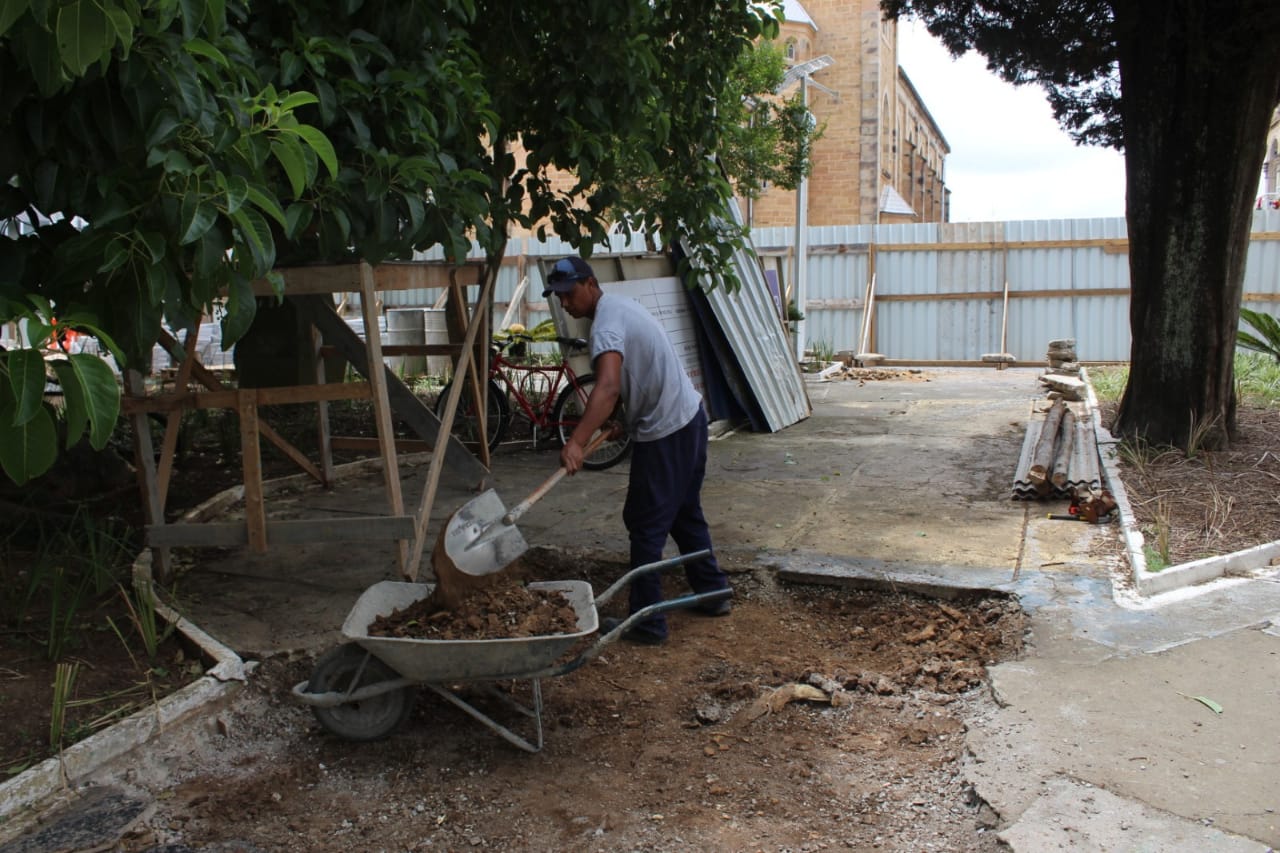 Prefeitura de Lages Justiça nega liminar que pedia a suspensão das obras da praça João Ribeiro