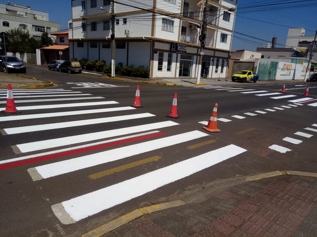 Prefeitura de Lages Prefeitura executa obras de melhorias na sinalização de trânsito da cidade