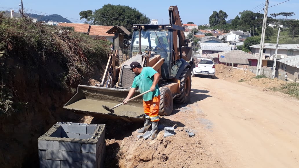 Prefeitura de Lages Minha Rua Melhor: ruas dos bairros Beatriz e São Pedro são reurbanizadas 