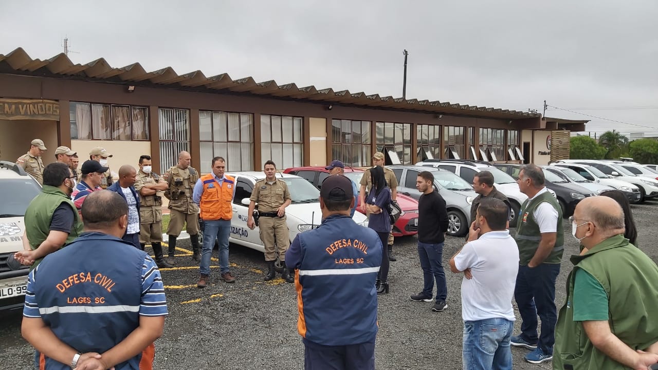 Prefeitura de Lages Coronavírus: Força de Segurança atua na orientação de estabelecimentos que mantiveram as portas abertas