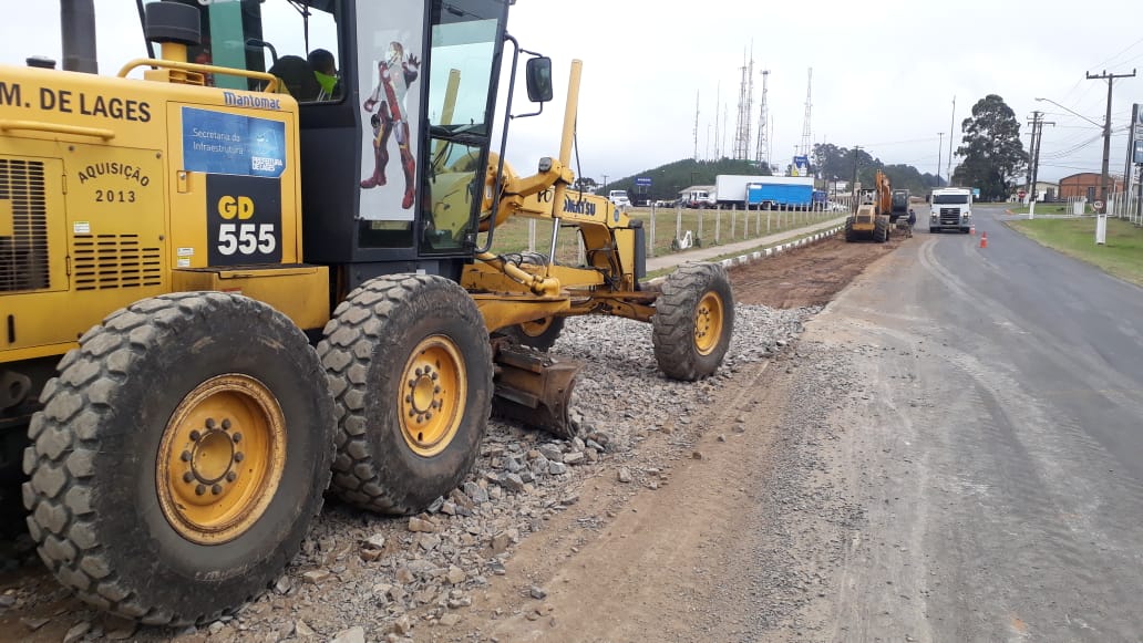 Prefeitura de Lages Minha Rua Melhor: obras na avenida Papa João XXIII avançam para o ponto de confluência com a BR-116