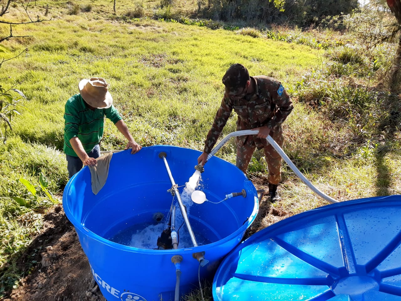 Prefeitura de Lages Estiagem: Ação emergencial da Prefeitura leva água potável para comunidades do interior