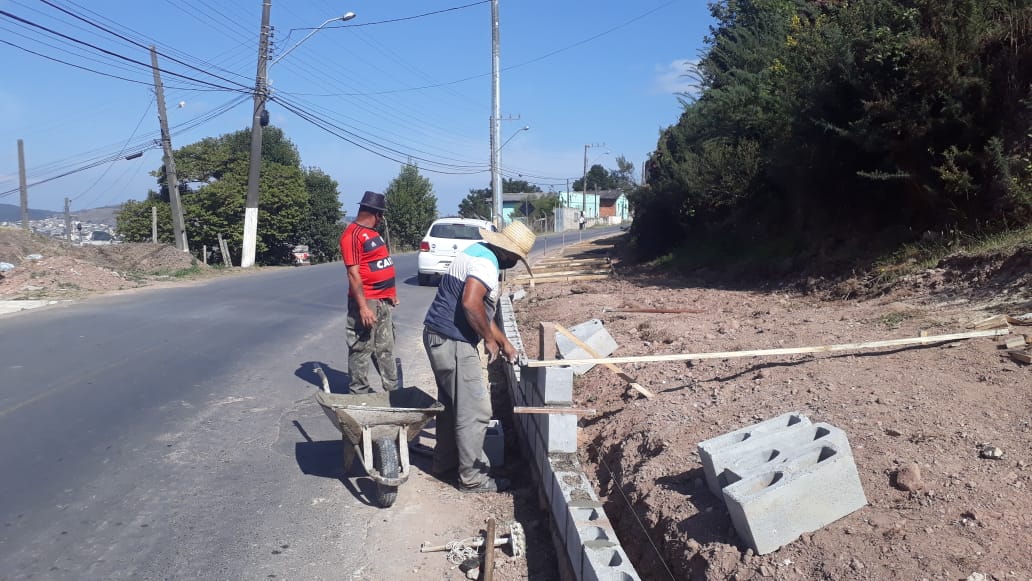 Prefeitura de Lages Minha Rua Melhor: Prefeitura implanta linha de calçadas que interliga três bairros 