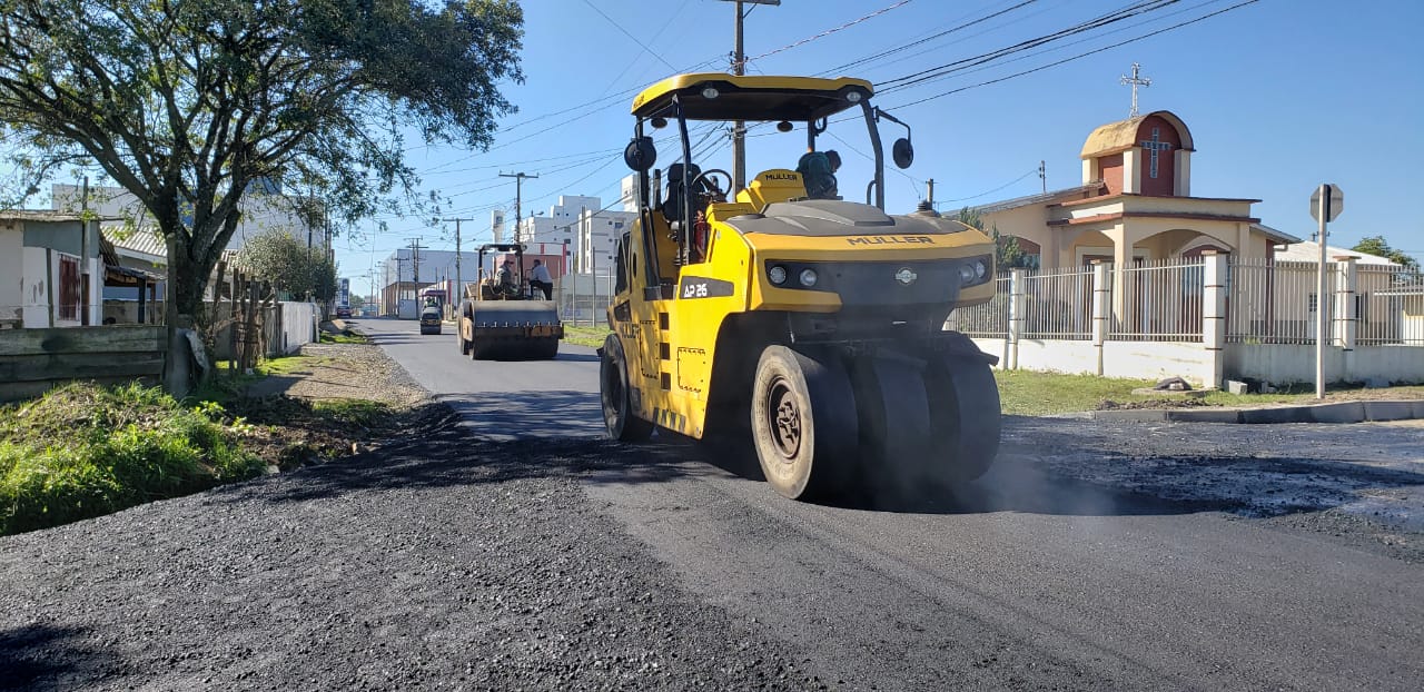 Prefeitura de Lages Minha Rua Melhor: Marechal Gama D’Eça, no Universitário, é asfaltada