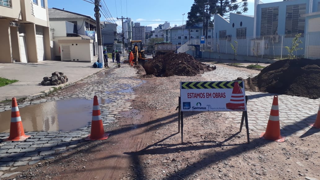 Prefeitura de Lages Minha Rua Melhor: obras na Cirilo Vieira Ramos já se estendem por toda a via