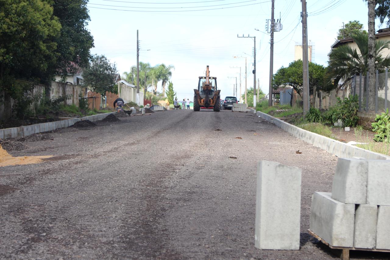 Prefeitura de Lages Ruas do bairro Boqueirão estão sendo preparadas para colocar o asfalto