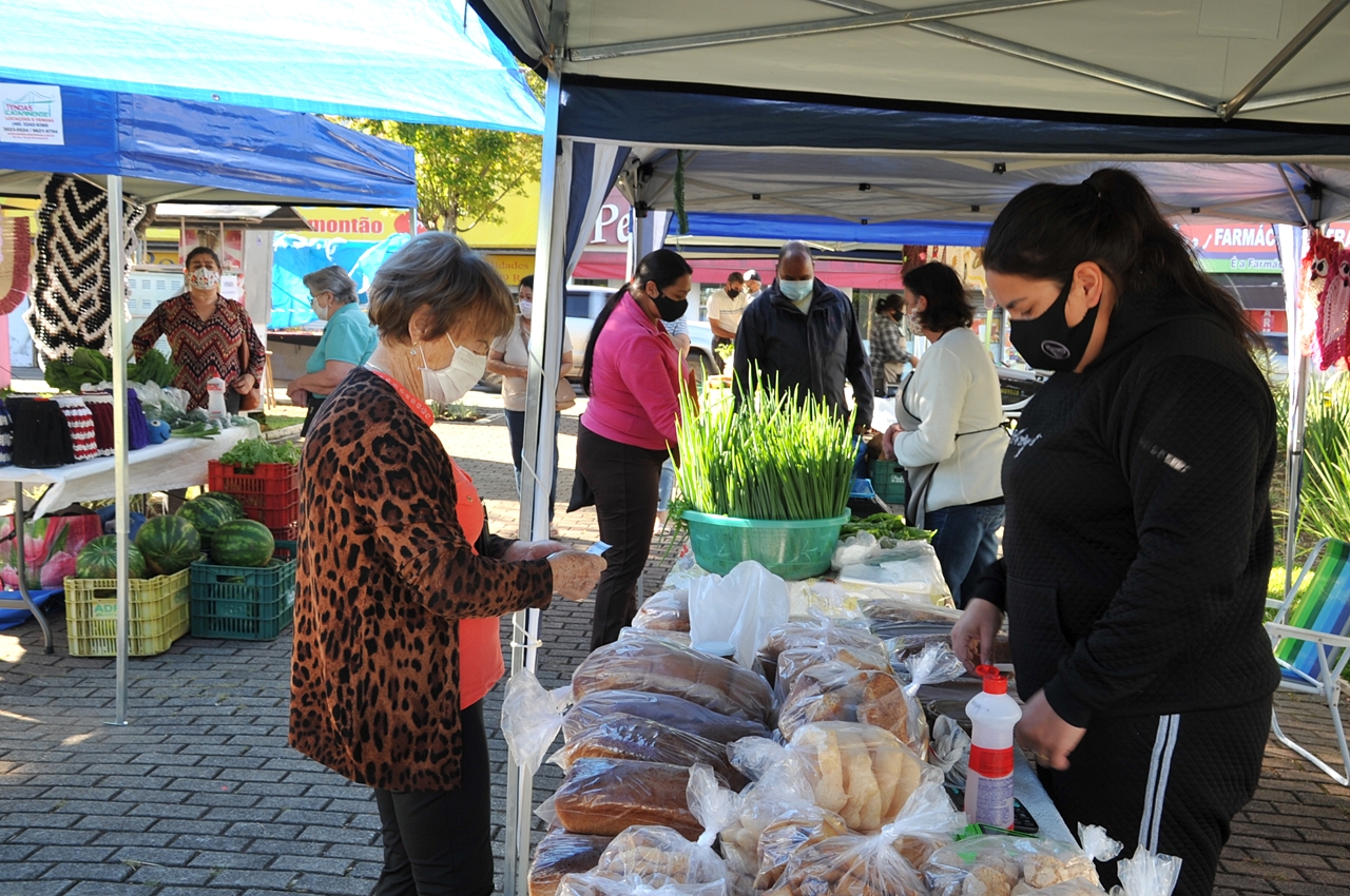 Prefeitura de Lages Parceria entre Secretaria da Agricultura e Pesca e Epagri viabiliza melhorias estruturais aos produtores da Feira da Agricultura Familiar de Lages