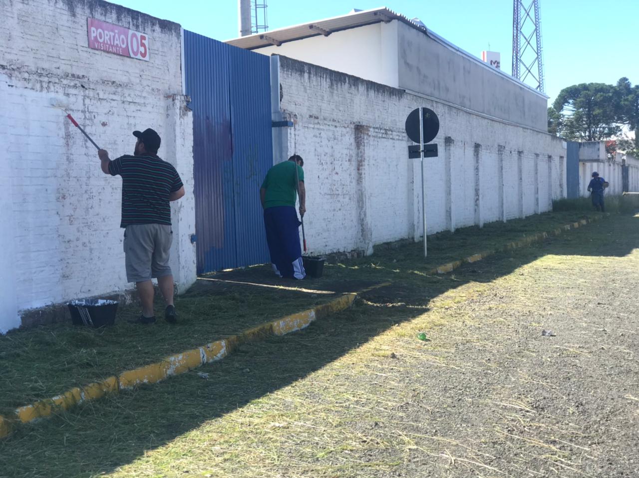 Prefeitura de Lages Estádio municipal começa a ser preparado para a série B do Catarinense