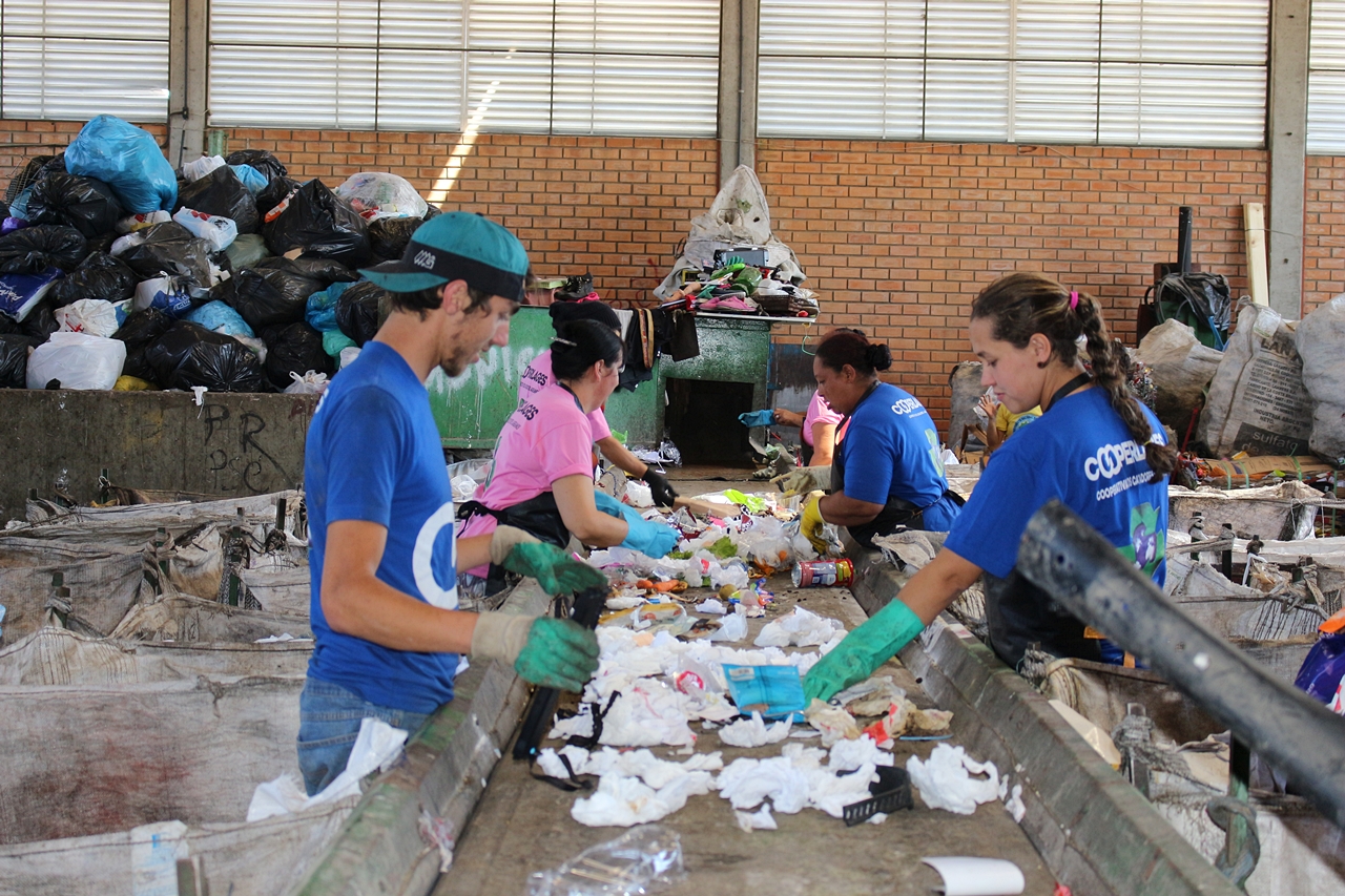 Prefeitura de Lages Carnaval e Quarta-feira de Cinzas: Coleta de materiais em geral e seletiva de recicláveis está regular nestes três dias 