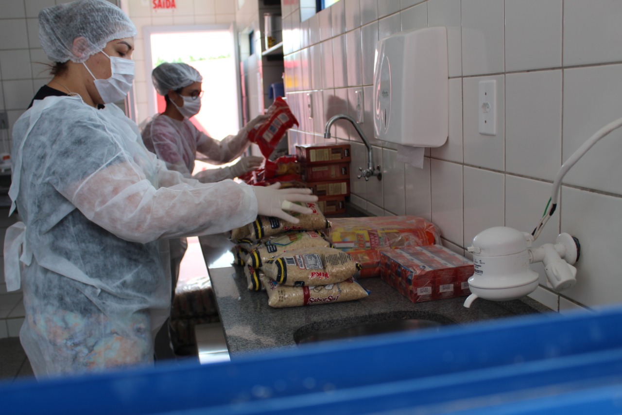 Prefeitura de Lages Secretaria da Educação inicia entrega da alimentação às unidades de ensino