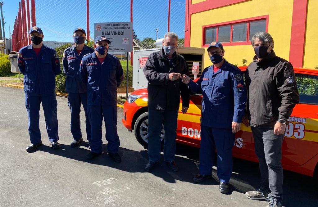 Prefeitura de Lages 5° Batalhão de Bombeiros Militar e Prefeitura de Lages entregam viatura e equipamentos