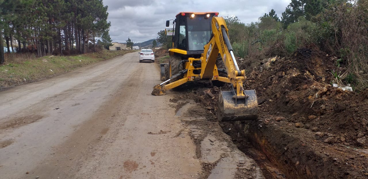 Prefeitura de Lages Obras de drenagem da Major Bibiano são executadas 