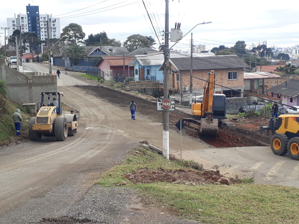 Prefeitura de Lages Prosseguem as obras de pavimentação da rua Padre Diogo Feijó