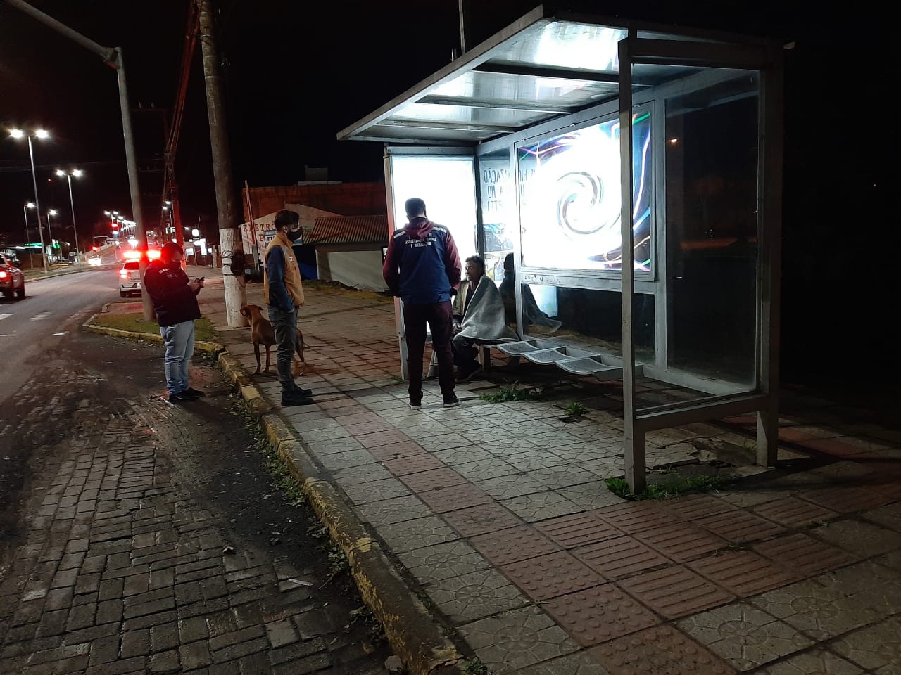 Prefeitura de Lages Operação especial da prefeitura durante frio intenso acolhe 79 pessoas em situação de rua na noite desta terça-feira