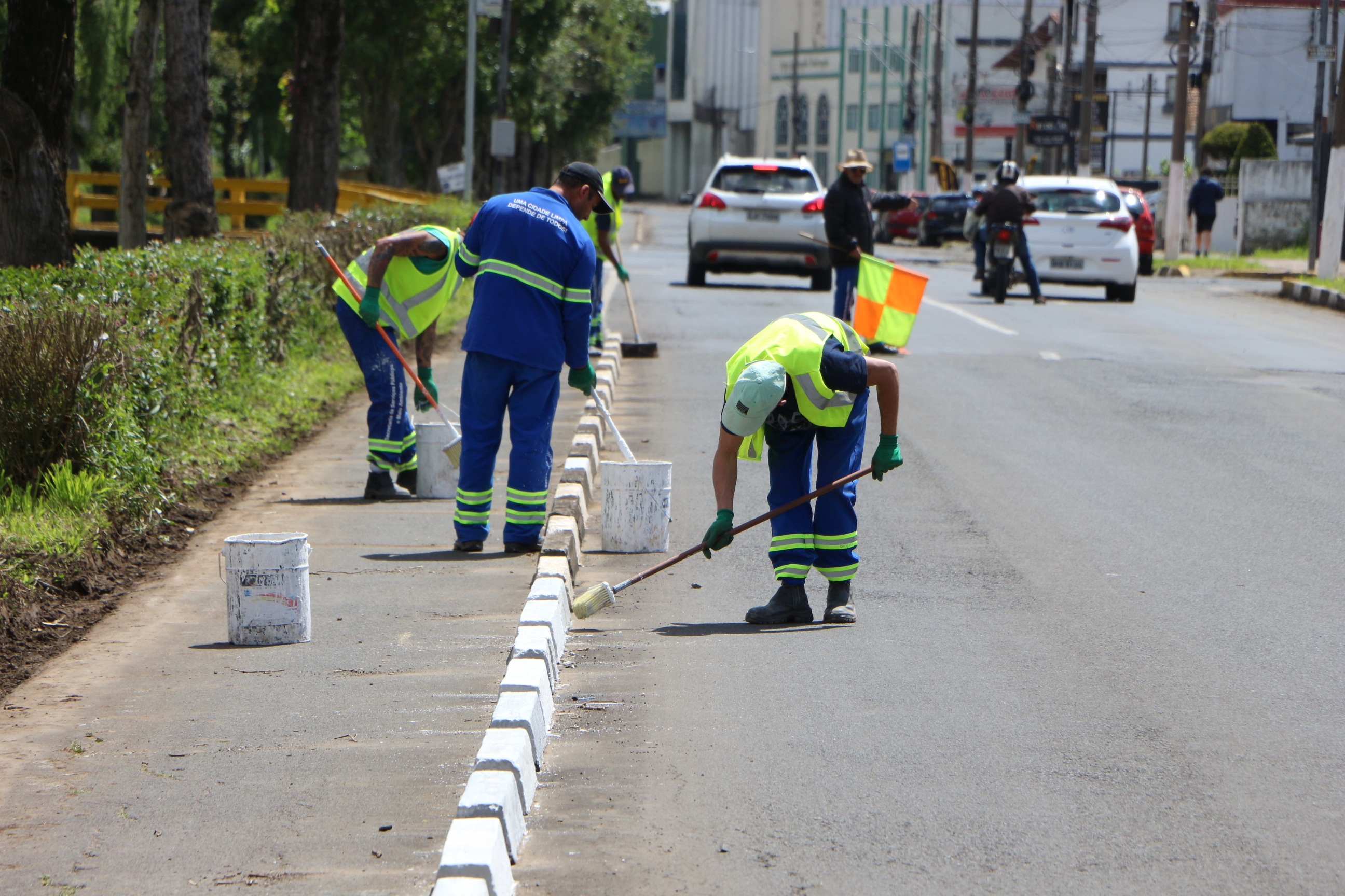 Prefeitura de Lages  Serviços públicos municipais têm reforço por meio de convênio firmado com o Deap