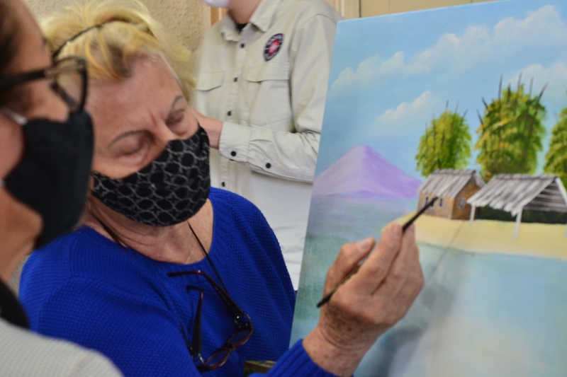 Prefeitura de Lages Casarão Juca Antunes: Alunos da Escola de Artes da Fundação Cultural mostram trabalhos do curso de pintura em tela