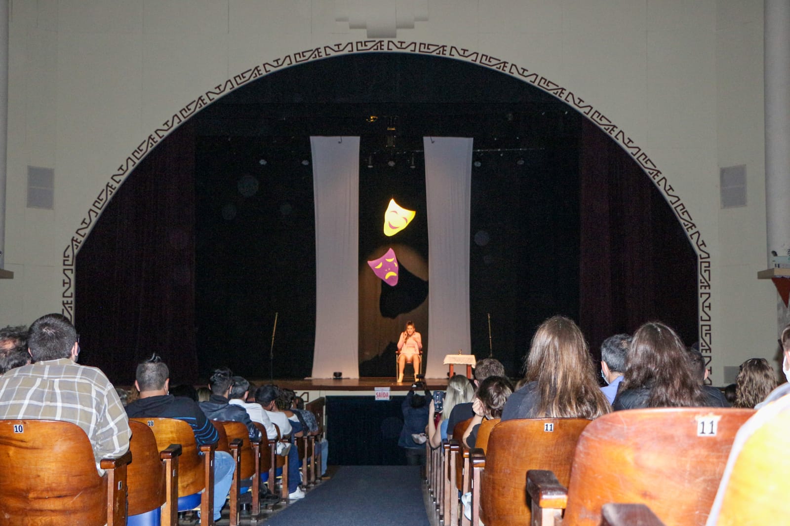 Prefeitura de Lages Encerramento das apresentações da Escola de Artes e Lages Melhor, no Marajoara, teve doze apresentações teatrais