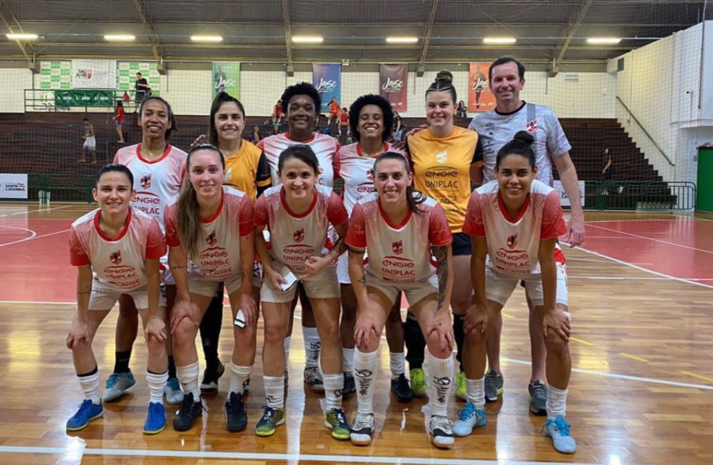 Prefeitura de Lages Lages é tricampeã do futsal feminino nos Jasc