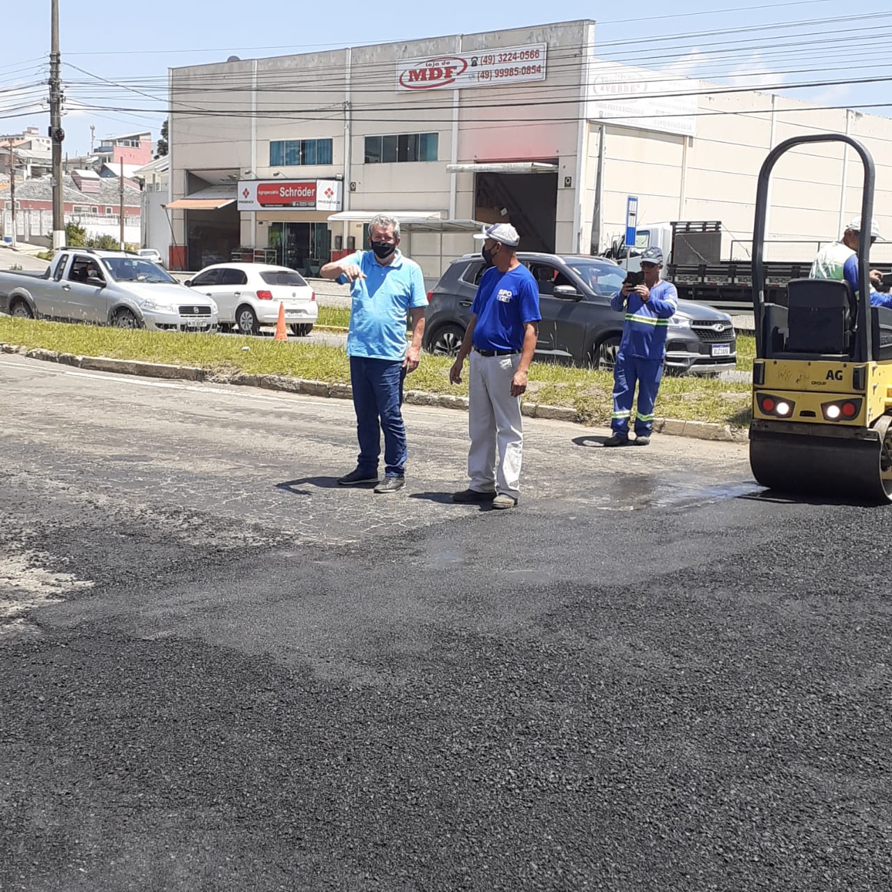 Prefeitura de Lages Prefeitura executa serviços de correção na pavimentação asfáltica da avenida Presidente Vargas