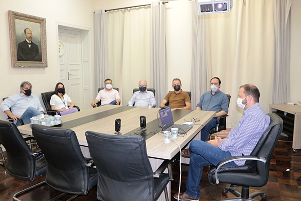 Prefeitura de Lages Prefeito em exercício, Juliano Polese, participa de ato online de inauguração de laboratório em Portugal em cooperação com instituições de Lages