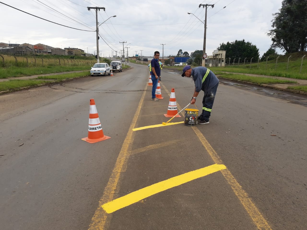 Prefeitura de Lages Prefeitura reforça sinalização de trânsito nos bairros