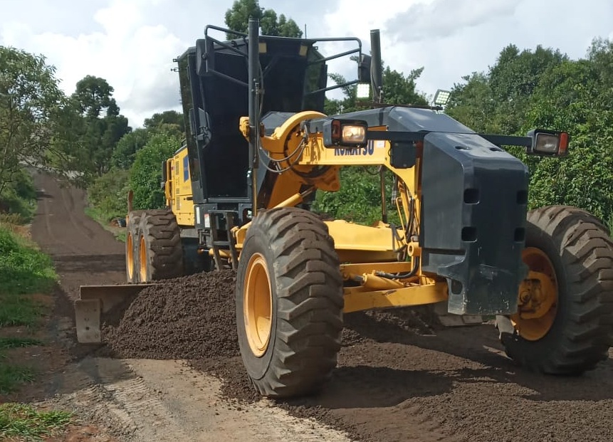 Prefeitura de Lages Prefeitura de Lages atua em diversos bairros na melhoria da infraestrutura urbana