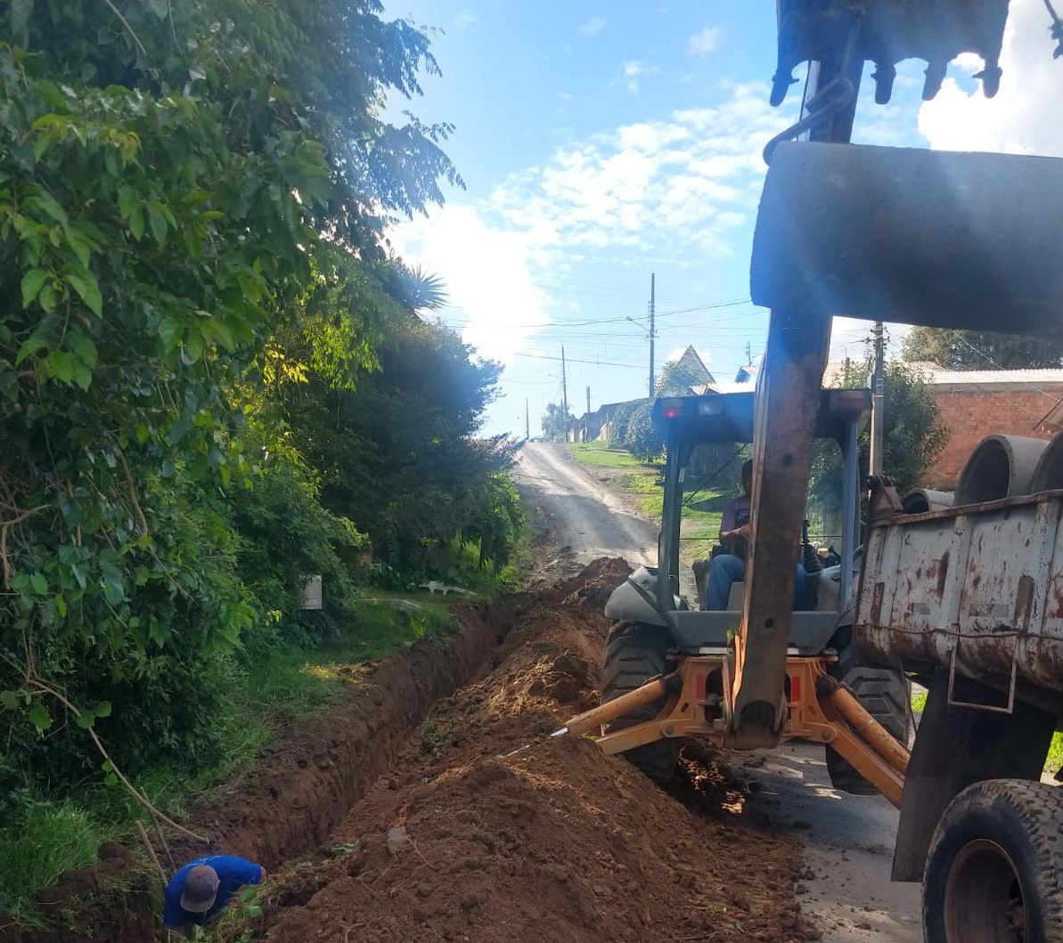 Prefeitura de Lages Prefeitura de Lages melhora sistema de drenagem das águas das chuvas em diversos bairros