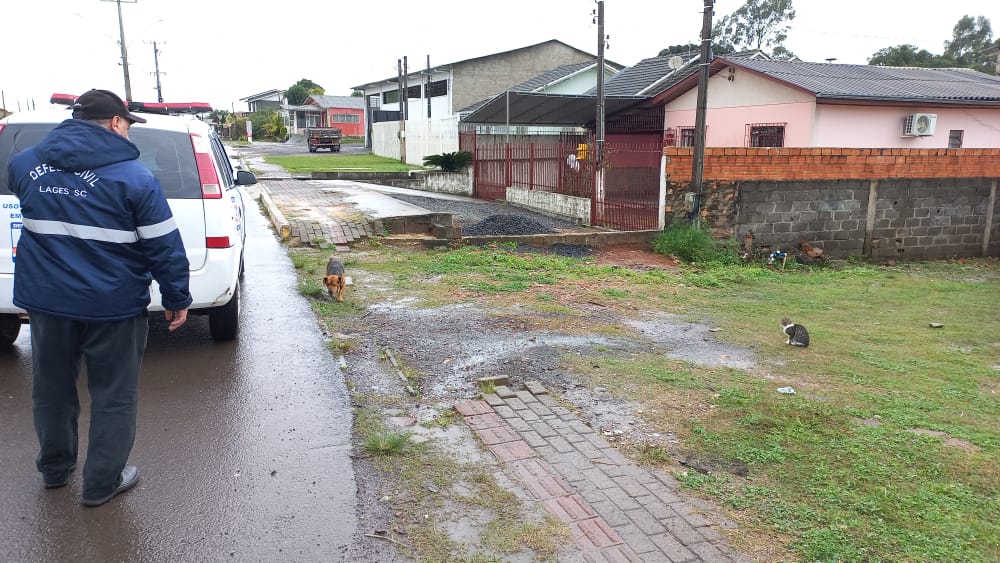 Prefeitura de Lages Atualização Defesa Civil Lages: em um período de 24 horas choveu 62mm