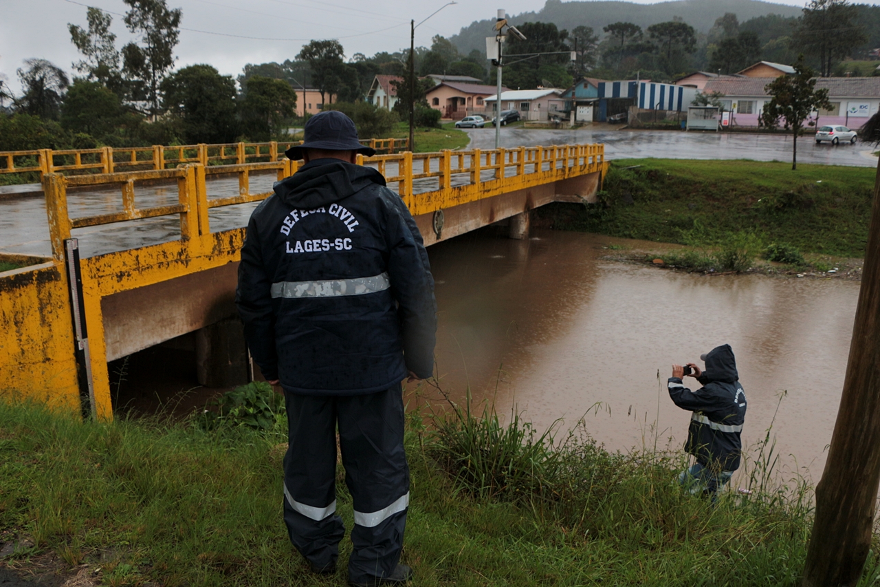 Prefeitura de Lages Chuvas volumosas: Defesa Civil Municipal realiza quase 70 atendimentos nas últimas horas, em Lages