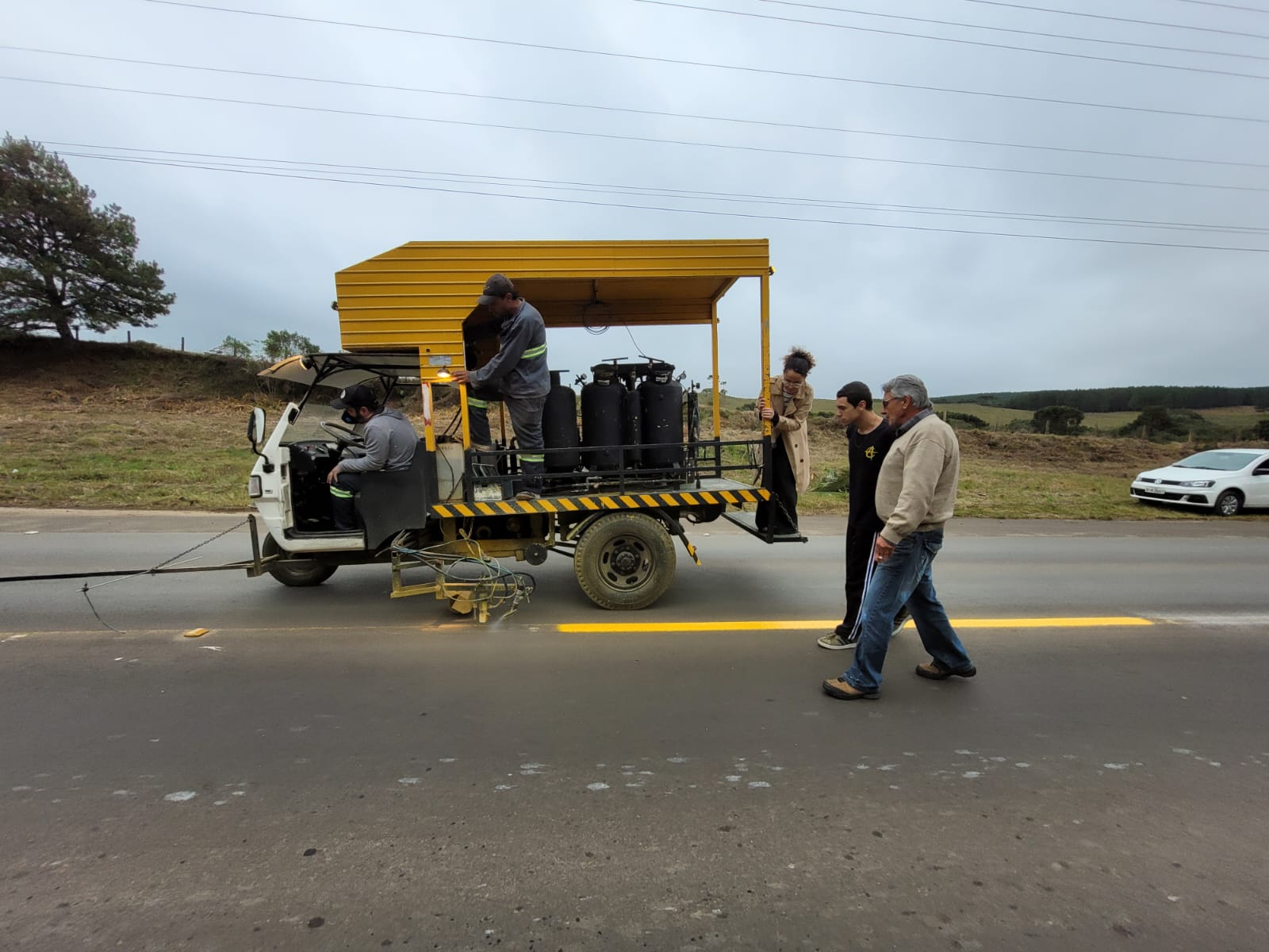 Prefeitura de Lages Acesso Sul da cidade recebe melhorias na sinalização de trânsito