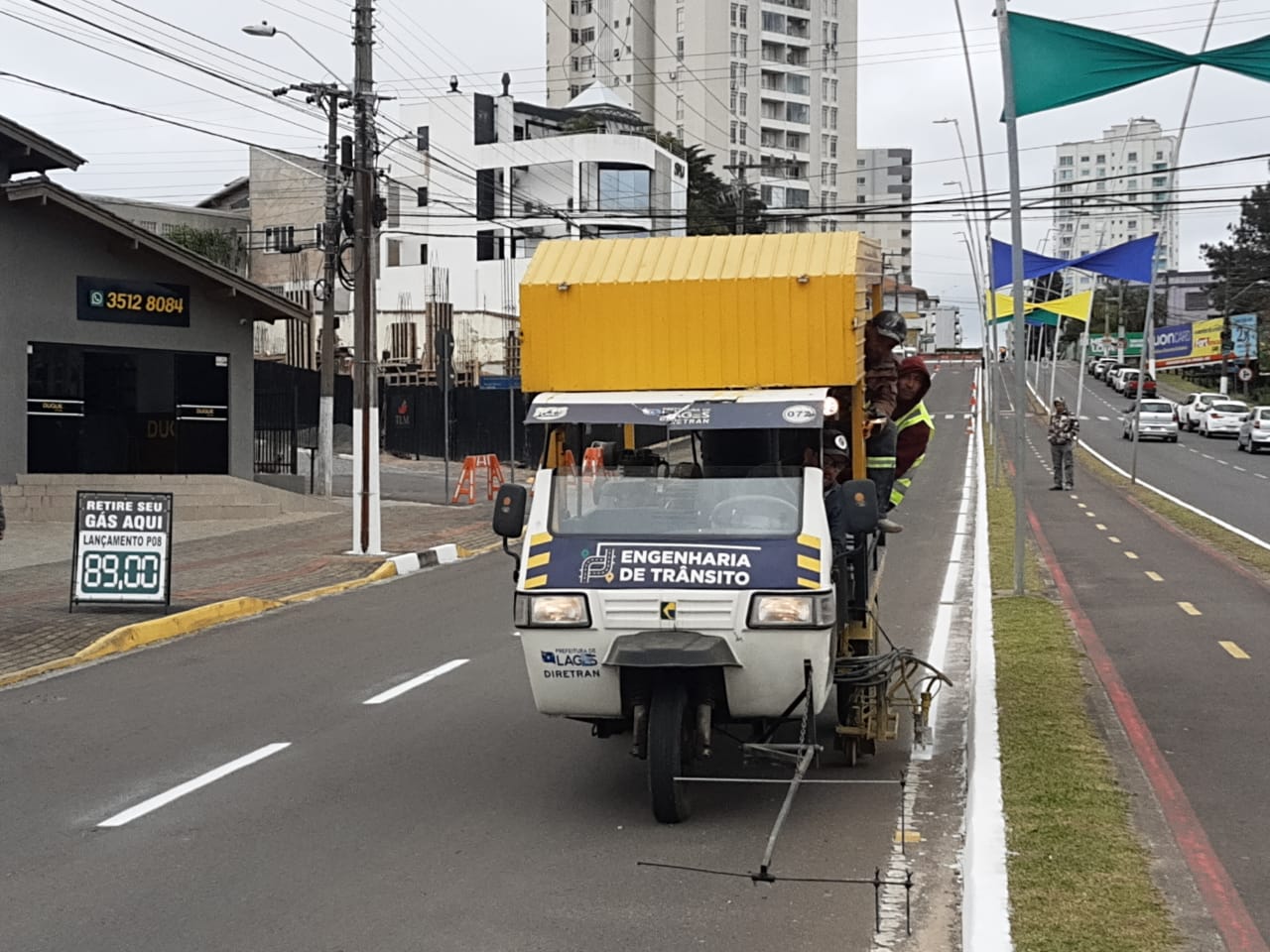 Prefeitura de Lages Avenida Duque de Caxias é preparada para o desfile da Independência