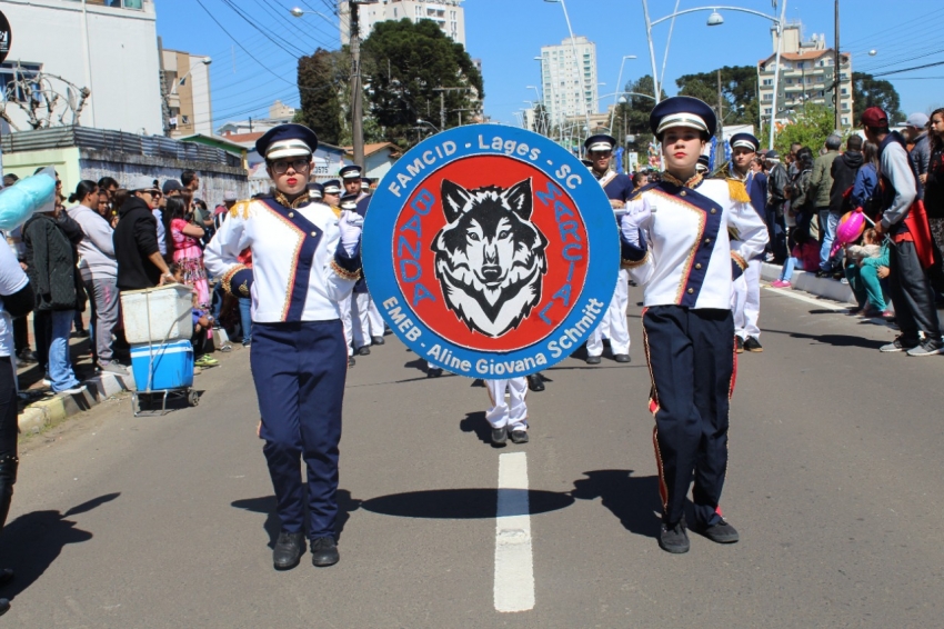 Prefeitura de Lages Quatro unidades de ensino, do sistema municipal, realizarão Desfile Cívico