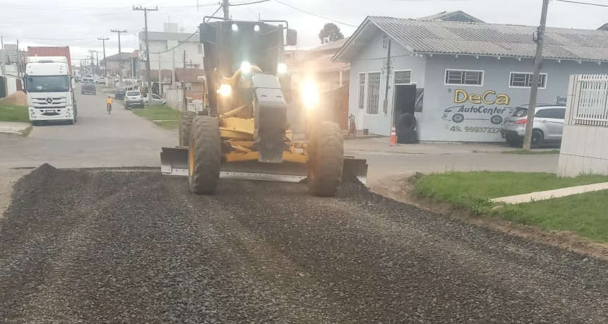 Prefeitura de Lages Prefeitura de Lages realiza manutenção de ruas nos bairros