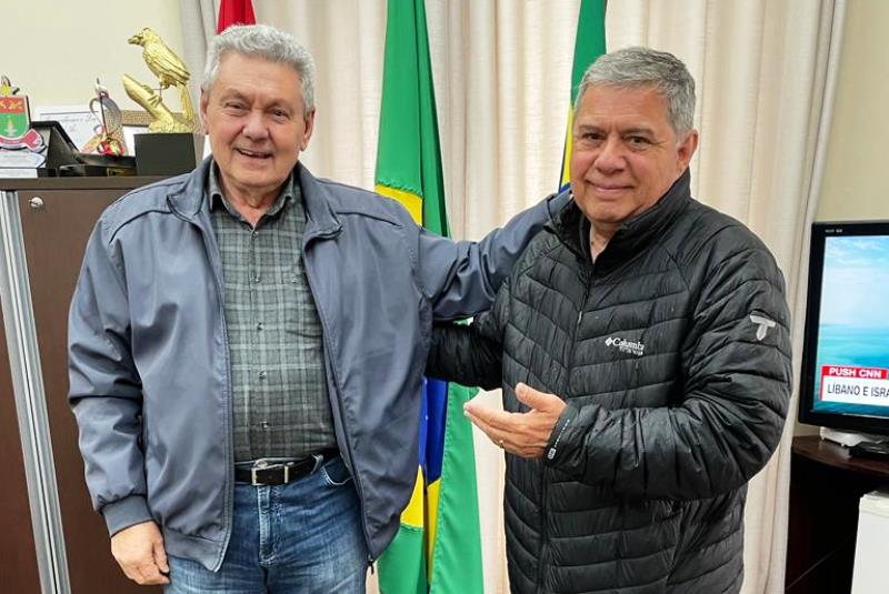 Prefeitura de Lages Blog da Prefa: Prefeito Ceron recebe deputado eleito Mario Motta