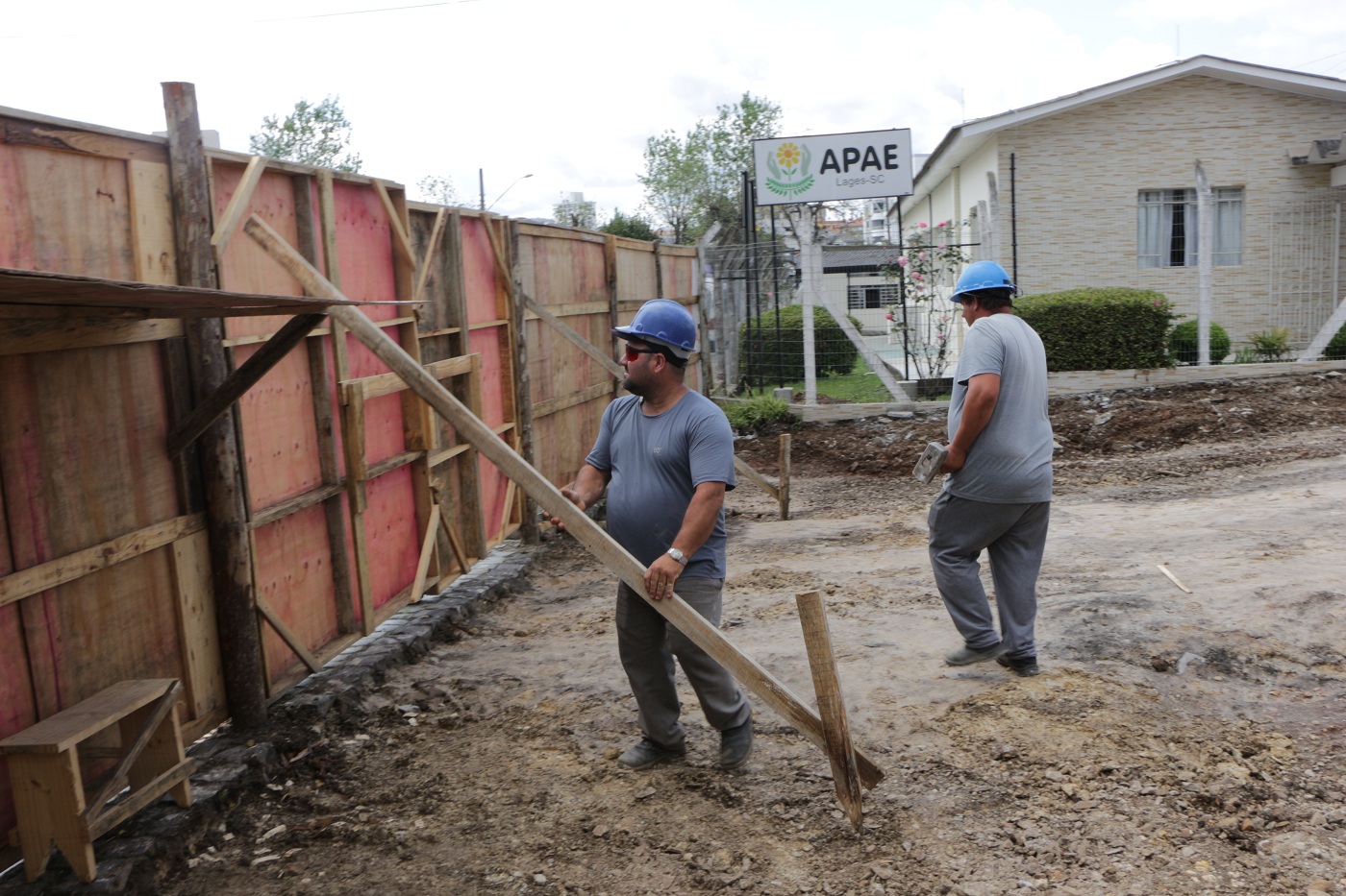 Prefeitura de Lages Iniciam as obras da primeira praça pública sensorial do Estado, em Lages