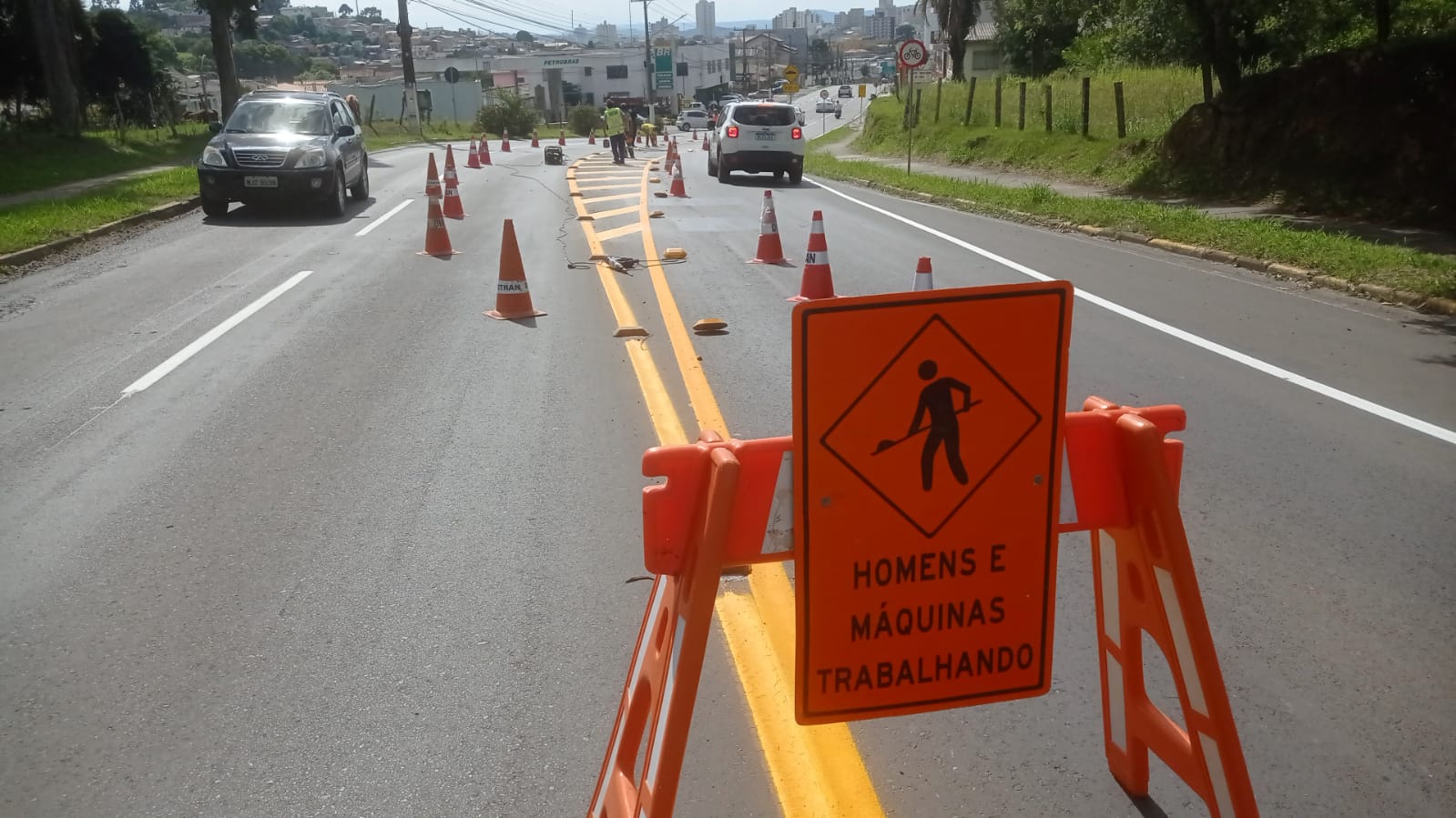 Prefeitura de Lages Planejamento e Mobilidade Urbana: Prefeitura de Lages implanta “Trevo Alemão” na avenida Papa João XXIII