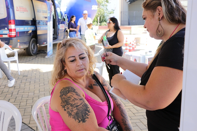 Prefeitura de Lages Dia Internacional da Mulher e seus presentes: o que a prefeitura faz ao evidenciar a saúde, garra, autoestima e a vaidade das mulheres lageanas