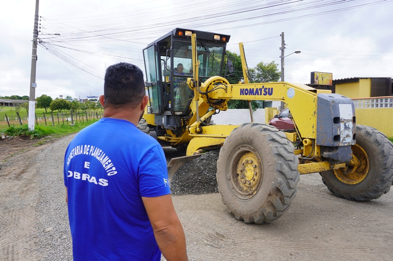 Prefeitura de Lages Ruas sem pavimento recebem melhorias nos bairros de Lages