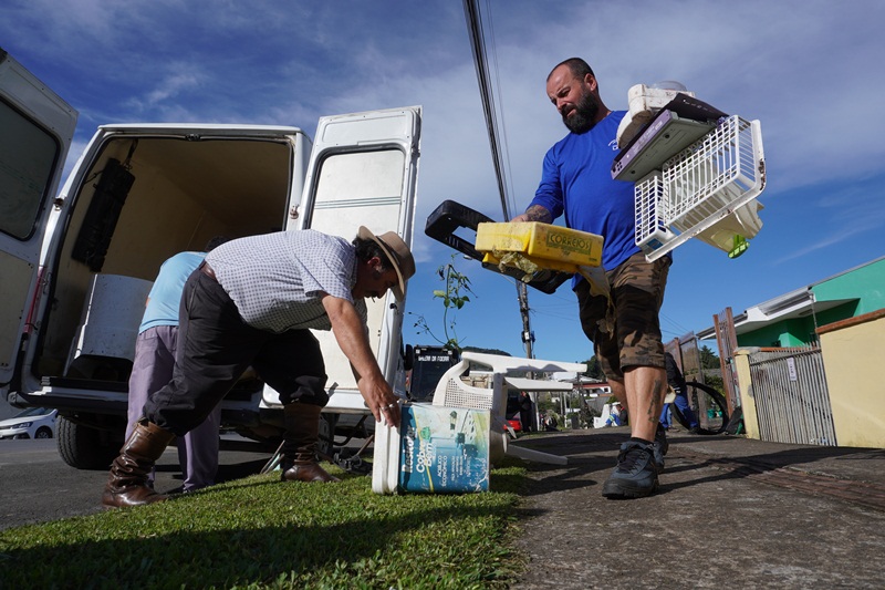 Prefeitura de Lages Lages em Busca do Lixo Zero recolhe oito cargas de resíduos sólidos da região do bairro Penha