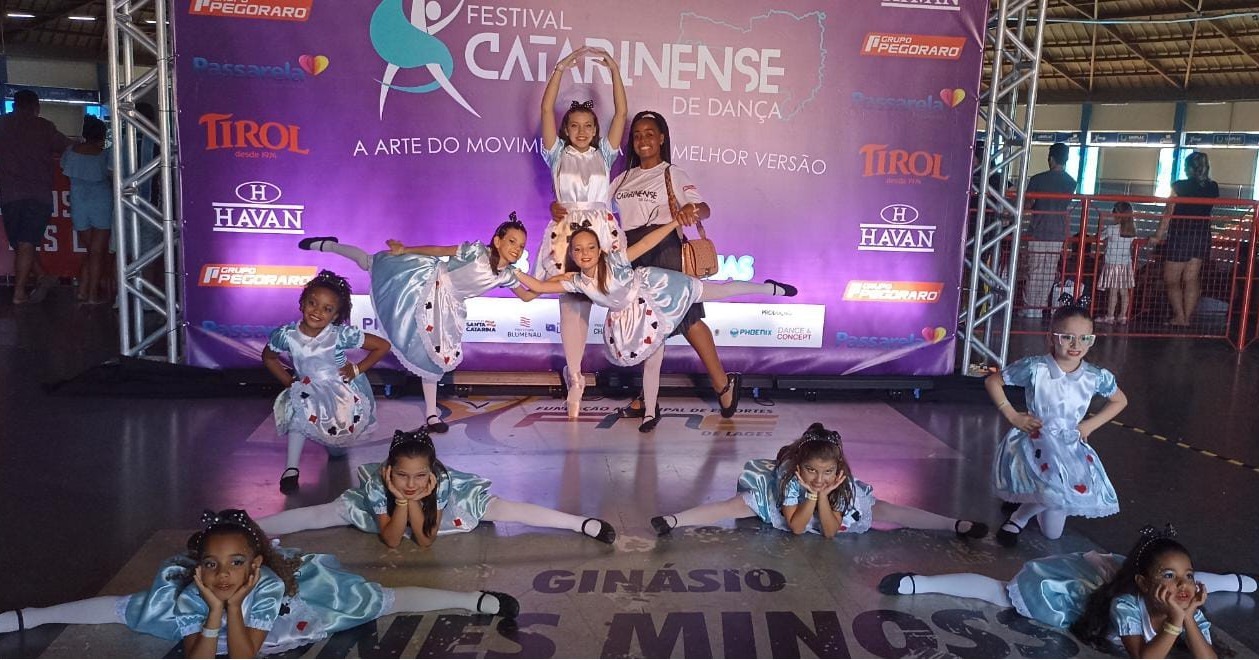 Prefeitura de Lages Escola de Artes nas finais do Festival Catarinense de Dança em Concórdia