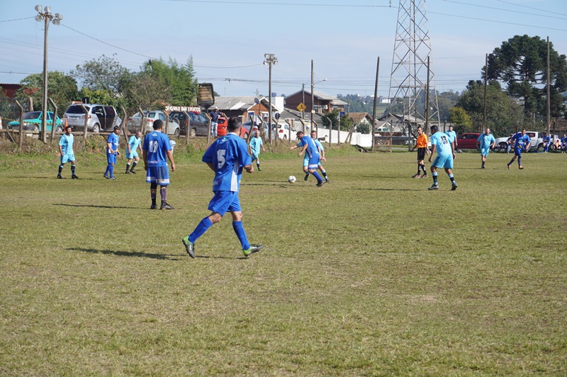 Prefeitura de Lages Campo de futebol do bairro Guarujá será totalmente revitalizado