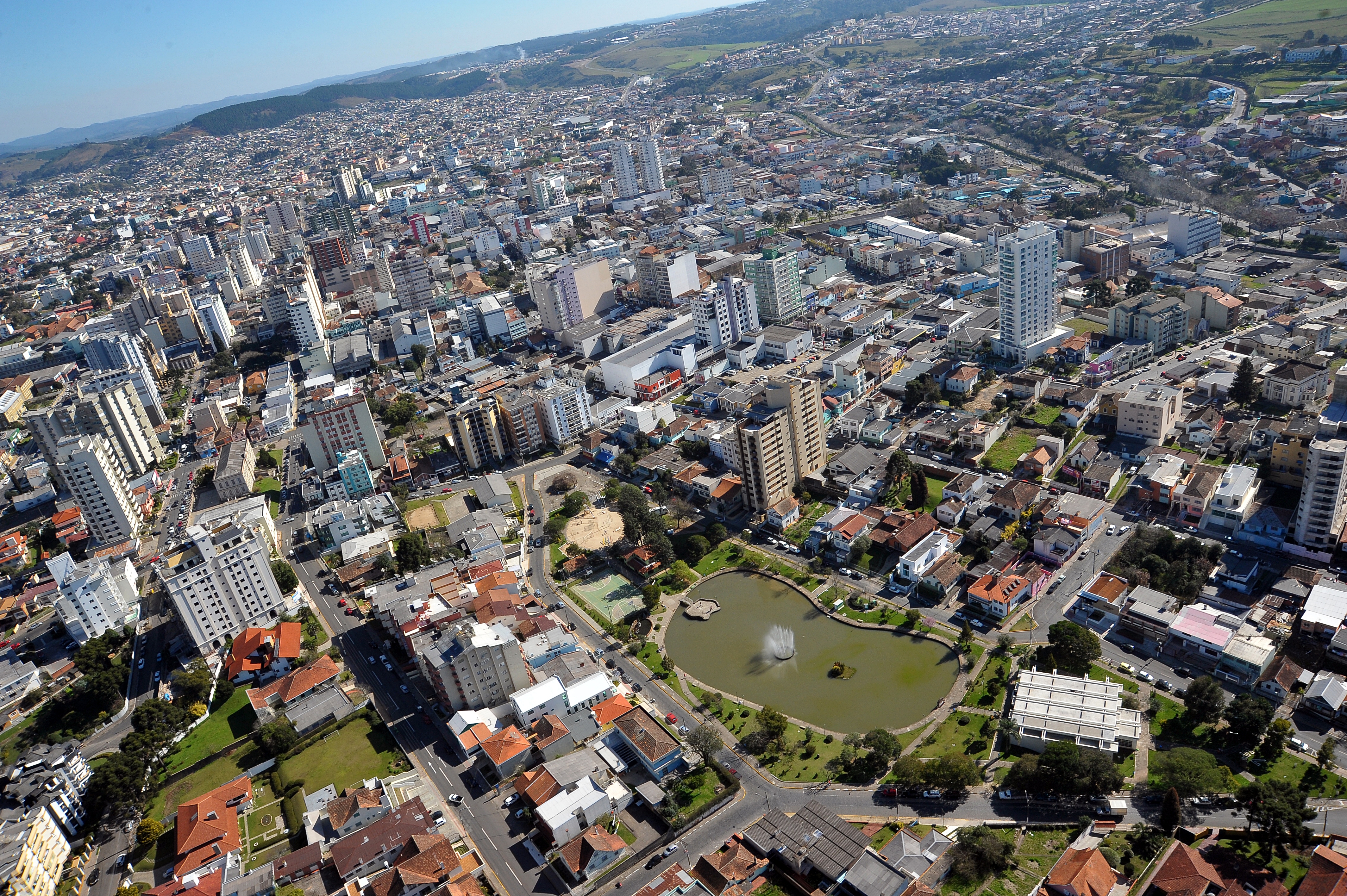 Prefeitura de Lages Lançado edital do concurso público da Prefeitura de Lages com 69 cargos e 375 vagas em diversos níveis de escolaridade