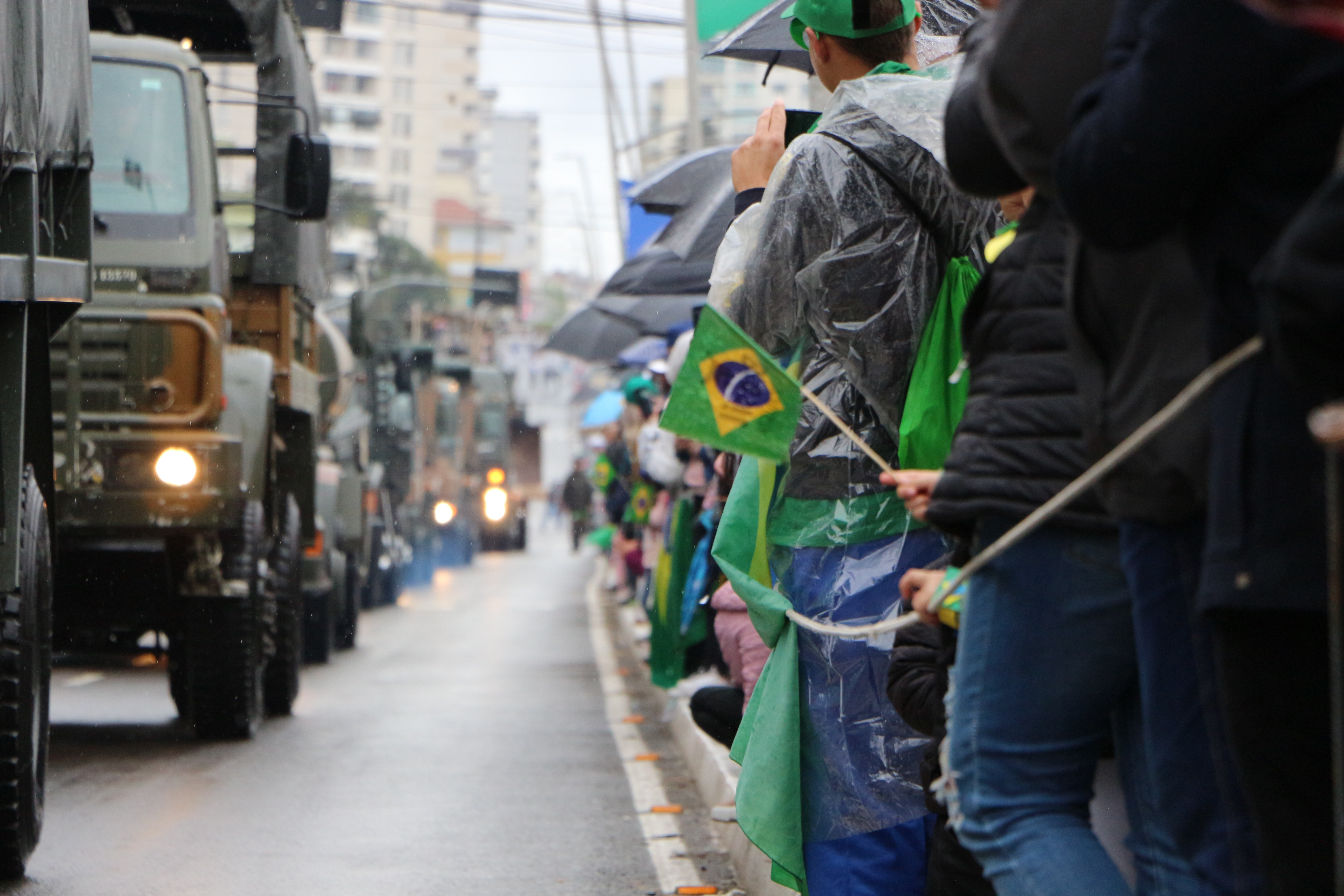 Prefeitura de Lages População já pode se preparar para homenagens à Independência do Brasil na Semana da Pátria e Desfile Cívico no Coral e Desfile Cívico oficial na avenida Duque de Caxias   