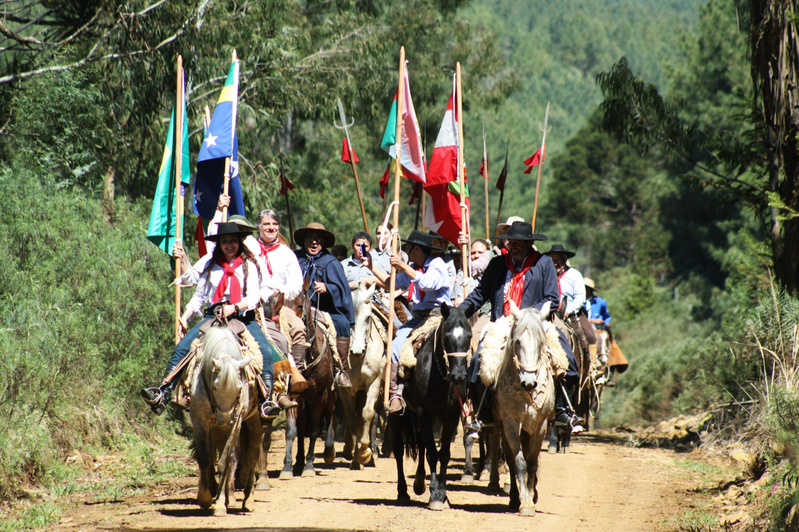 Prefeitura de Lages Turismo: 2ª edição da Cavalgada Cívica e Histórica celebra a Semana Farroupilha